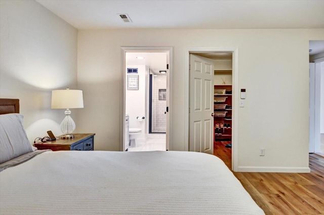 2323 Mastlands Drive, Oakland, CA 94611