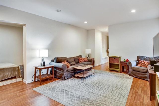 2323 Mastlands Drive, Oakland, CA 94611