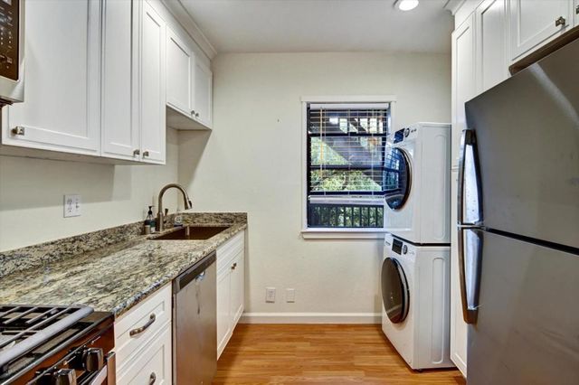 2323 Mastlands Drive, Oakland, CA 94611