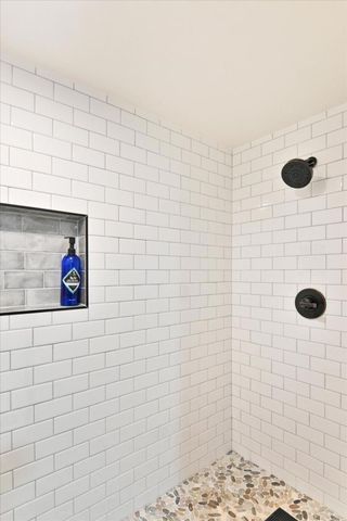 2323 Mastlands Drive, Oakland, CA 94611