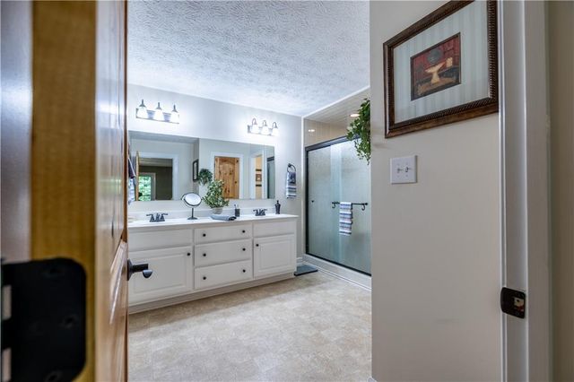 131 Hine Road, Rome, GA 30161