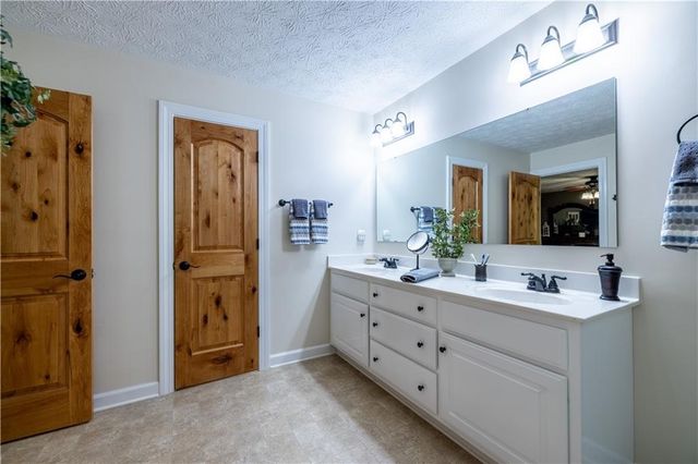 131 Hine Road, Rome, GA 30161