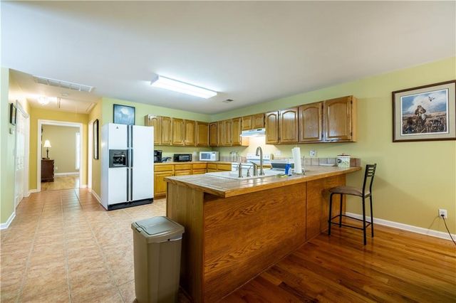 131 Hine Road, Rome, GA 30161