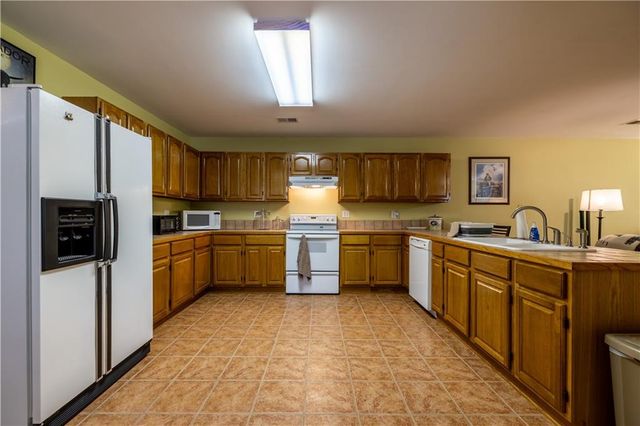 131 Hine Road, Rome, GA 30161