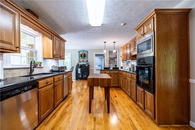 131 Hine Road, Rome, GA 30161