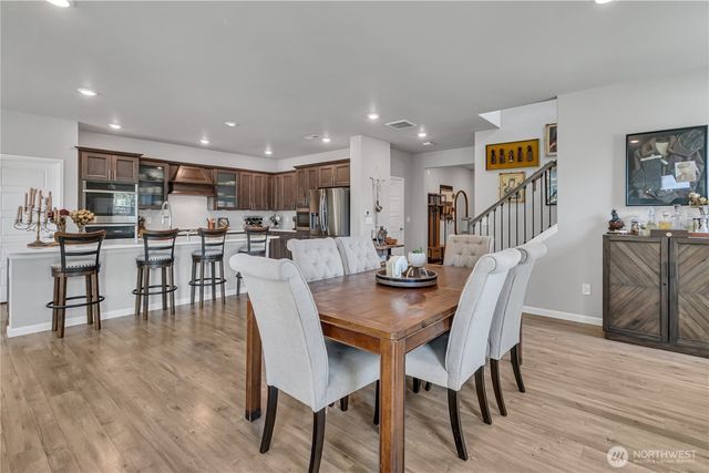 18511 128th Avenue E, Puyallup, WA 98374