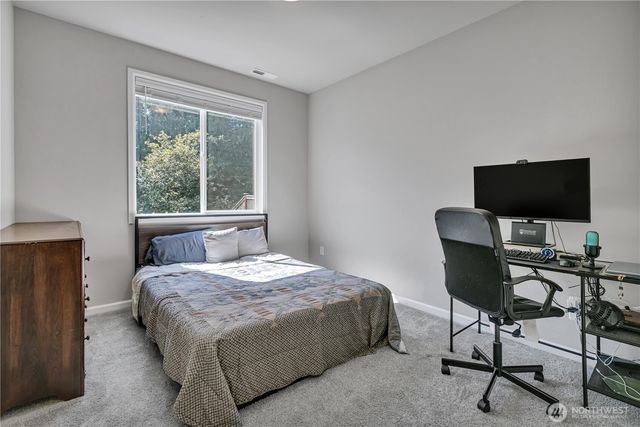18511 128th Avenue E, Puyallup, WA 98374