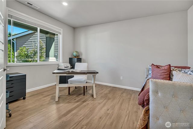 18511 128th Avenue E, Puyallup, WA 98374