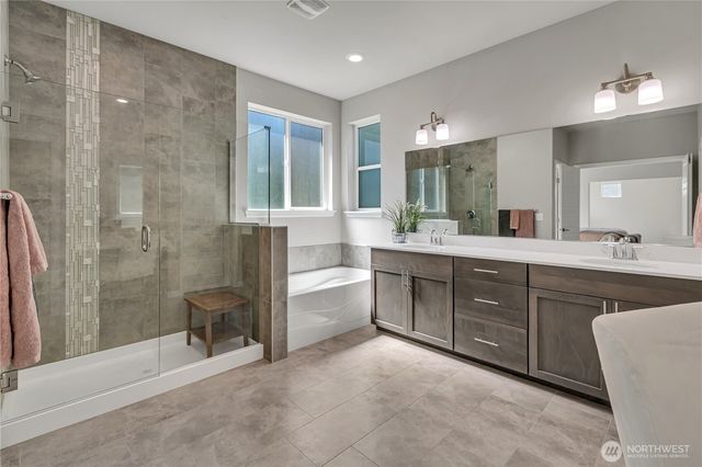 18511 128th Avenue E, Puyallup, WA 98374