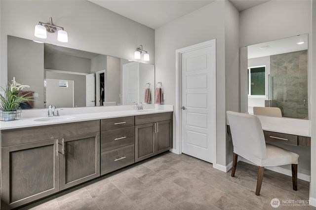 18511 128th Avenue E, Puyallup, WA 98374