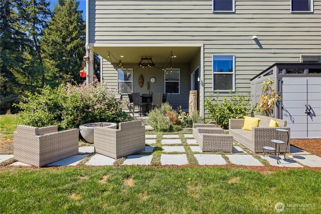 18511 128th Avenue E, Puyallup, WA 98374