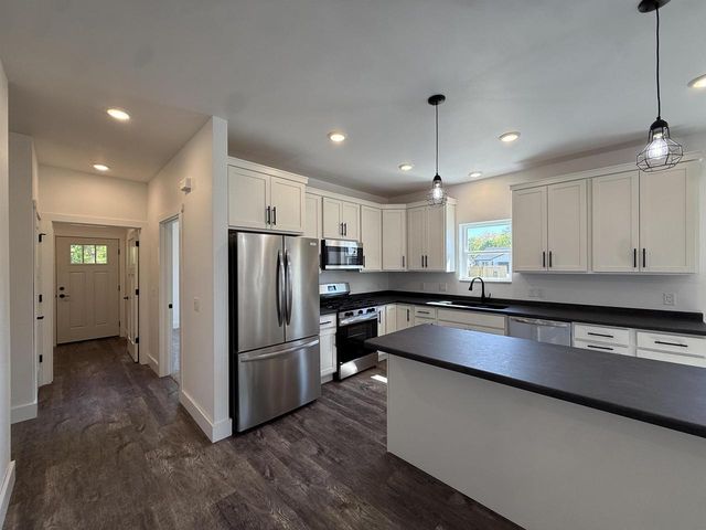 705 Mayapple Drive, Janesville, WI 53545