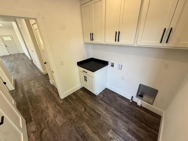 705 Mayapple Drive, Janesville, WI 53545