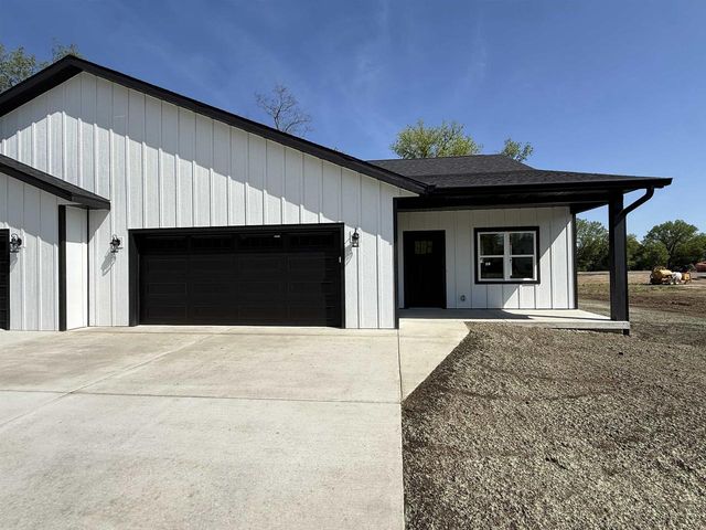 705 Mayapple Drive, Janesville, WI 53545