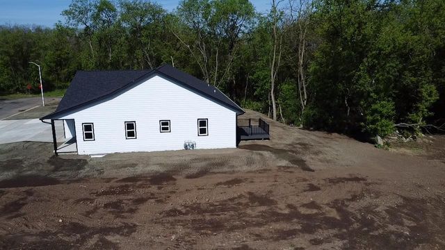 705 Mayapple Drive, Janesville, WI 53545