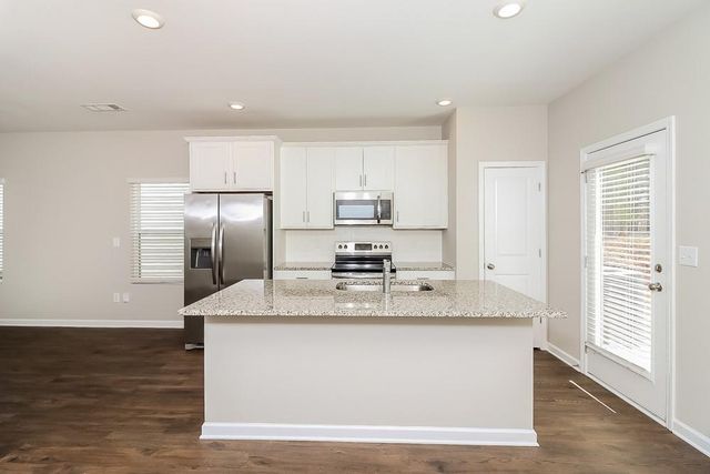 231 Crestview Way, Dallas, GA 30132