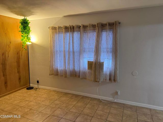1873 Patricia Avenue, Simi Valley, CA 93065