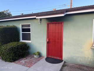 1873 Patricia Avenue, Simi Valley, CA 93065