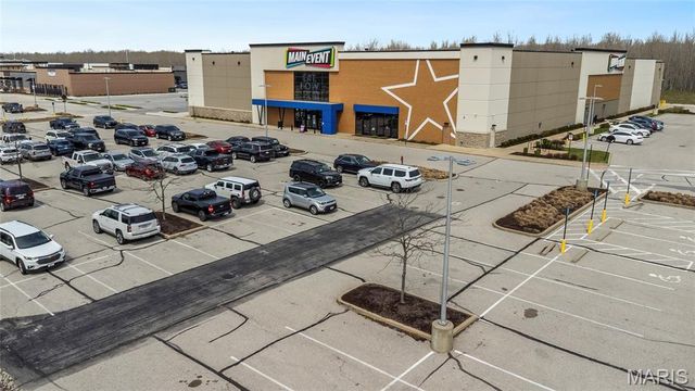 1048 Keystone Trail Drive, Wildwood, MO 63005