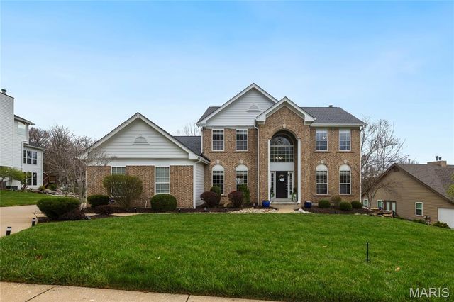 1048 Keystone Trail Drive, Wildwood, MO 63005