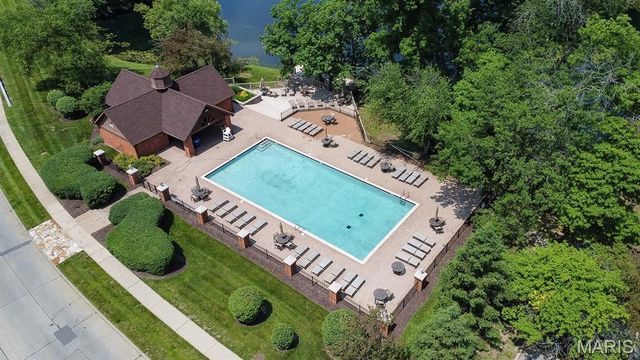 1048 Keystone Trail Drive, Wildwood, MO 63005