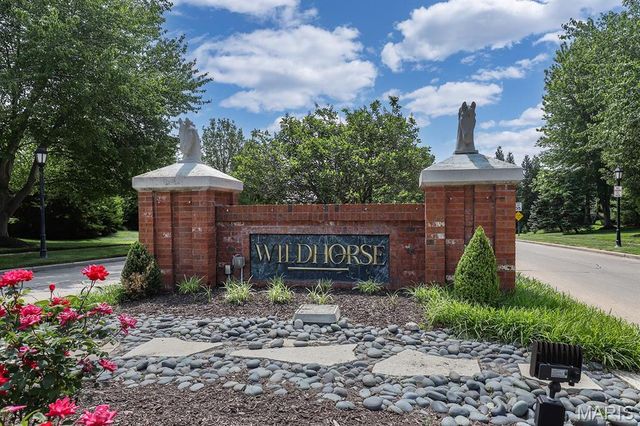 1048 Keystone Trail Drive, Wildwood, MO 63005