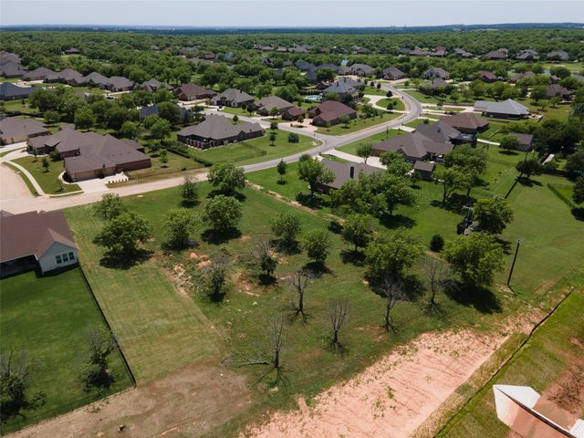 6512 Pinehurst Drive, Granbury, TX 76049
