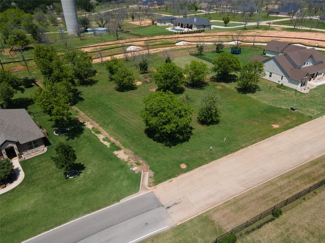 6512 Pinehurst Drive, Granbury, TX 76049