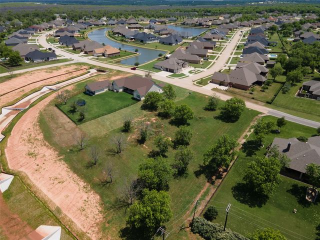 6512 Pinehurst Drive, Granbury, TX 76049