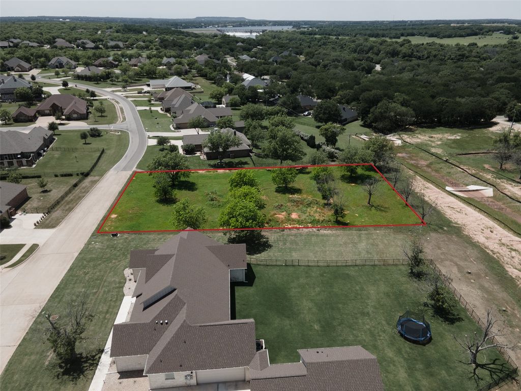 6512 Pinehurst Drive, Granbury, TX 76049