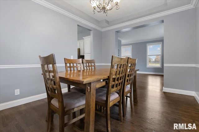 1525 ASH Street, Washington, IL 61571