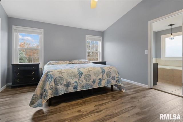 1525 ASH Street, Washington, IL 61571