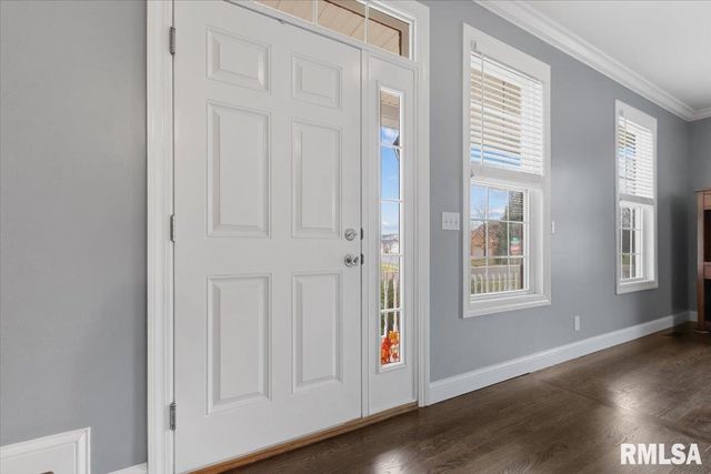 1525 ASH Street, Washington, IL 61571