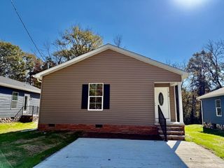 419 W Waggoner St, Tullahoma, TN 37388