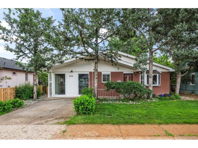 212 4th St, Fort Lupton, CO 80621