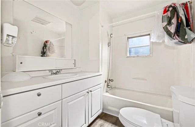 12813 7th 11, Yucaipa, CA 92399