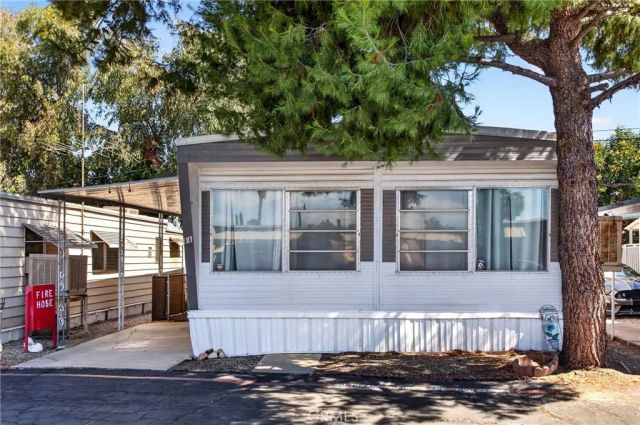 12813 7th 11, Yucaipa, CA 92399