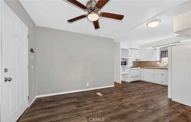 12813 7th 11, Yucaipa, CA 92399