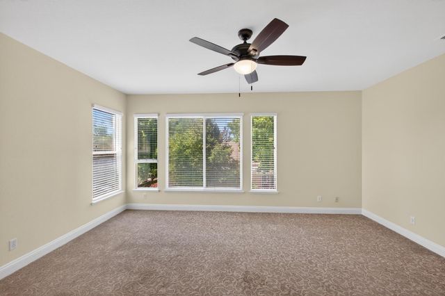 1565 Danbrook Dr, Sacramento, CA 95835