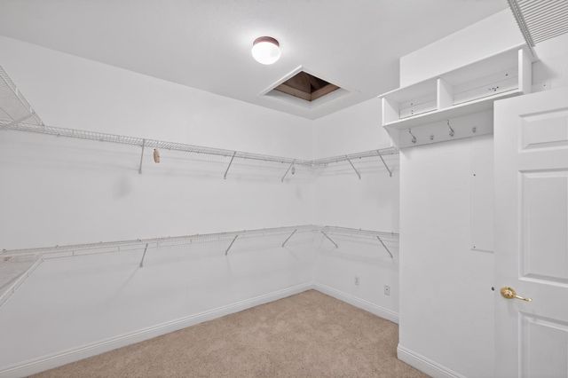1565 Danbrook Dr, Sacramento, CA 95835