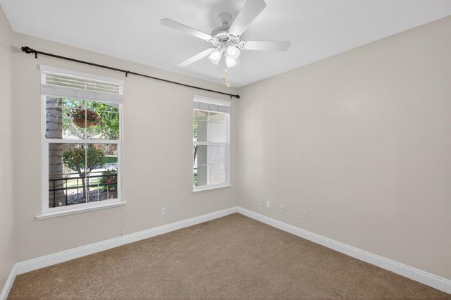 1565 Danbrook Dr, Sacramento, CA 95835