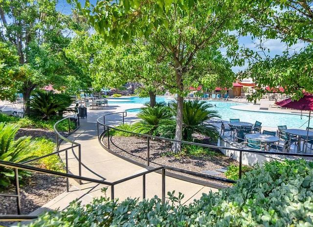 1565 Danbrook Dr, Sacramento, CA 95835