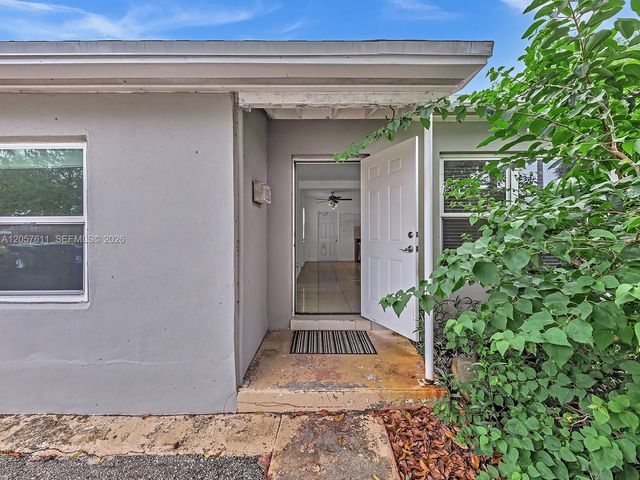 1636 NE 15th Ave, Fort Lauderdale, FL 33305