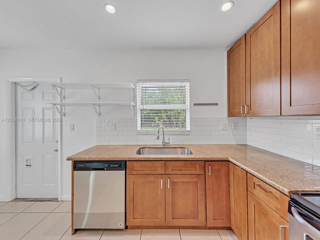 1636 NE 15th Ave, Fort Lauderdale, FL 33305