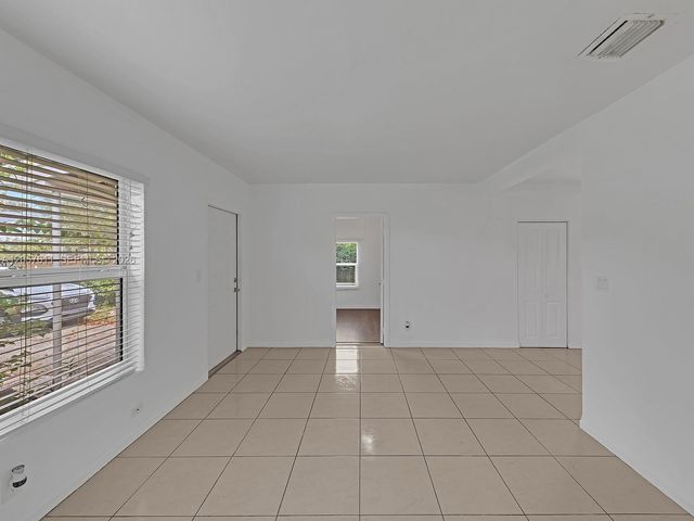 1636 NE 15th Ave, Fort Lauderdale, FL 33305