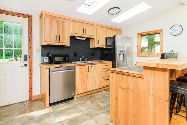 519 W 4th Street, Bloomington, IN 47404