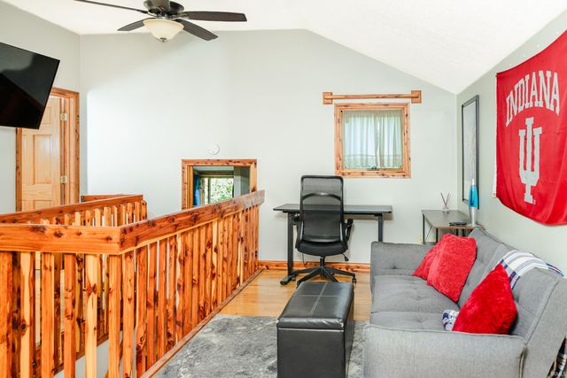 519 W 4th Street, Bloomington, IN 47404