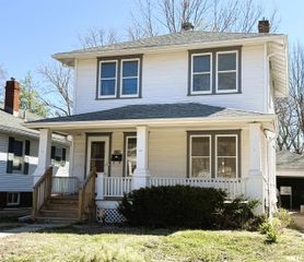 1920 S Pasfield Street, Springfield, IL 62704