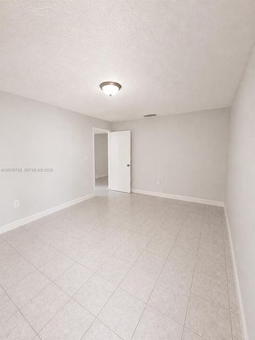 3011 SW 117th Avenue, Miami, FL 33175