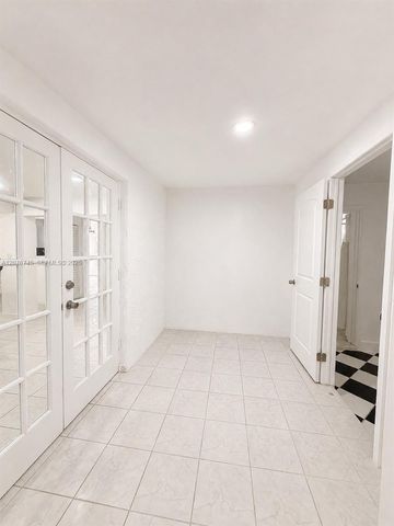 3011 SW 117th Avenue, Miami, FL 33175